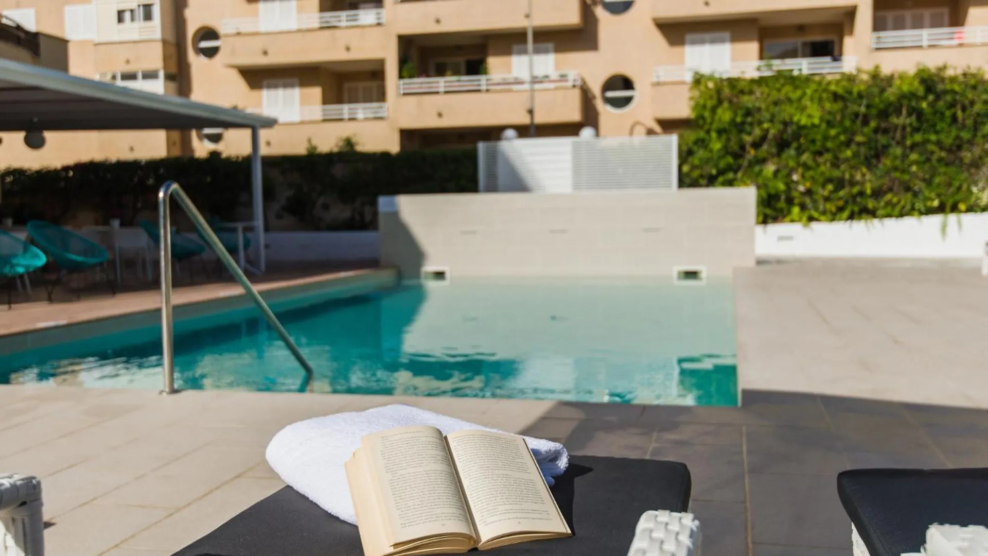 Flacalco Hotel & Apartments カラ・ラトハダ 4*,